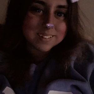 Meet your Posher, Ayla